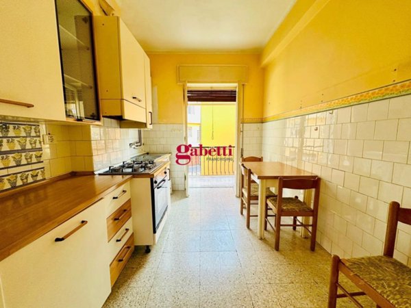 appartamento in vendita ad Imperia