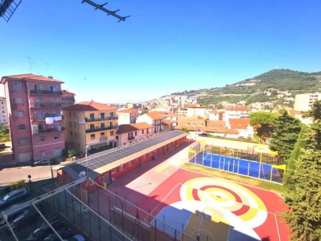 appartamento in vendita ad Imperia in zona Oneglia