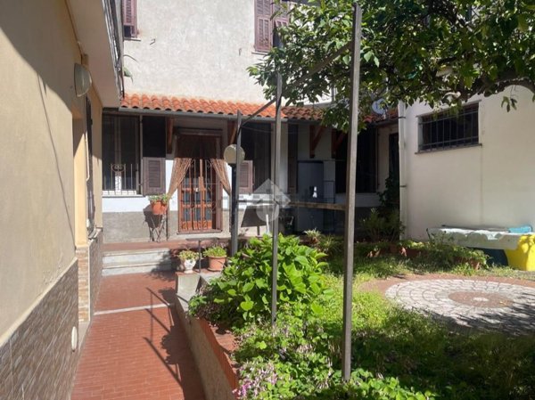 appartamento in vendita ad Imperia in zona Oneglia