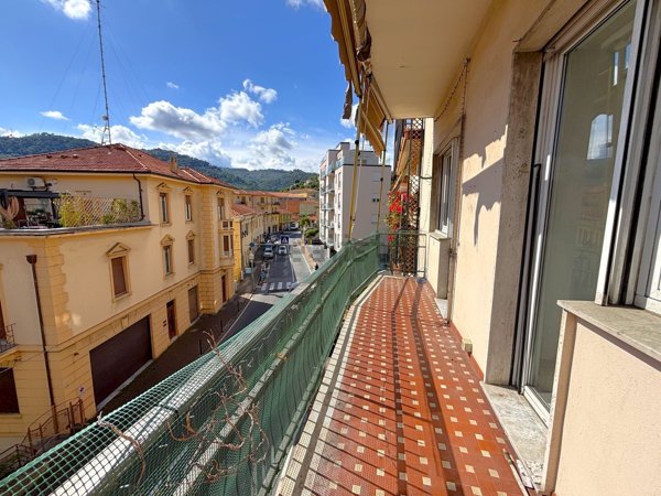 appartamento in vendita ad Imperia