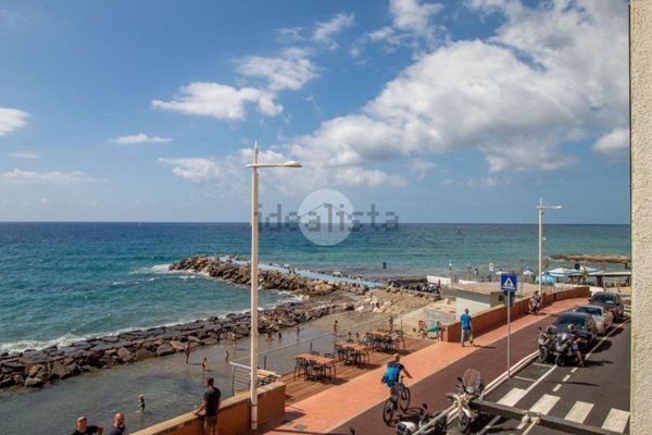 appartamento in vendita ad Imperia