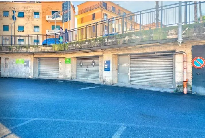 casa indipendente in vendita ad Imperia