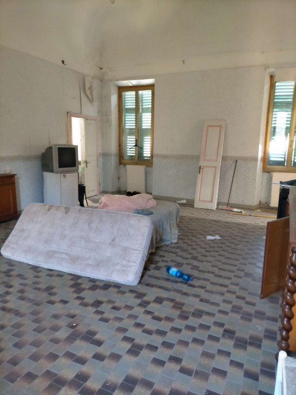 appartamento in vendita ad Imperia in zona Moltedo