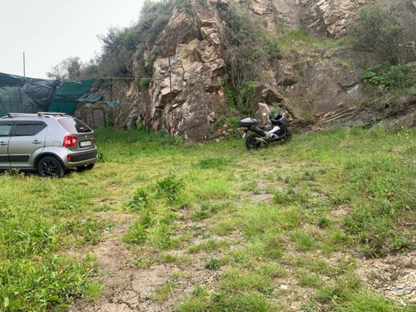 locale di sgombero in vendita ad Imperia