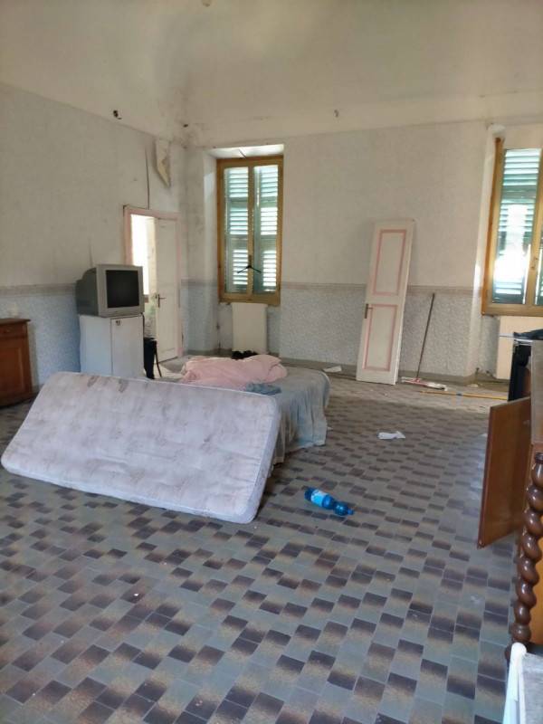appartamento in vendita ad Imperia in zona Moltedo