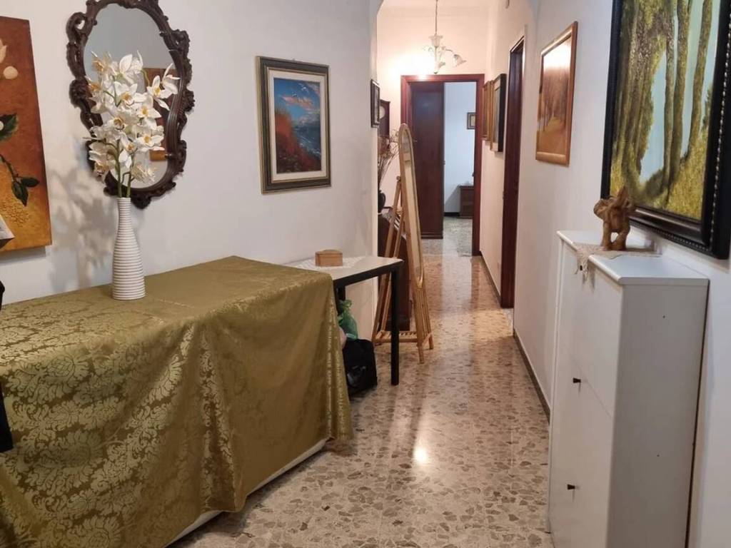 appartamento in vendita ad Imperia in zona Oneglia