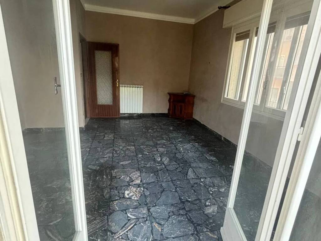 appartamento in vendita ad Imperia in zona Oneglia