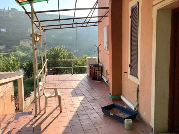 appartamento in vendita ad Imperia in zona Oneglia