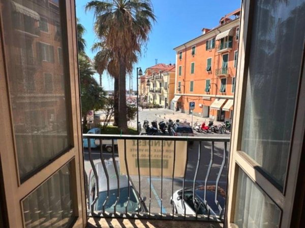 appartamento in vendita ad Imperia in zona Oneglia