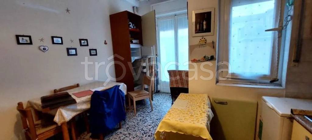 appartamento in vendita ad Imperia in zona Porto Maurizio