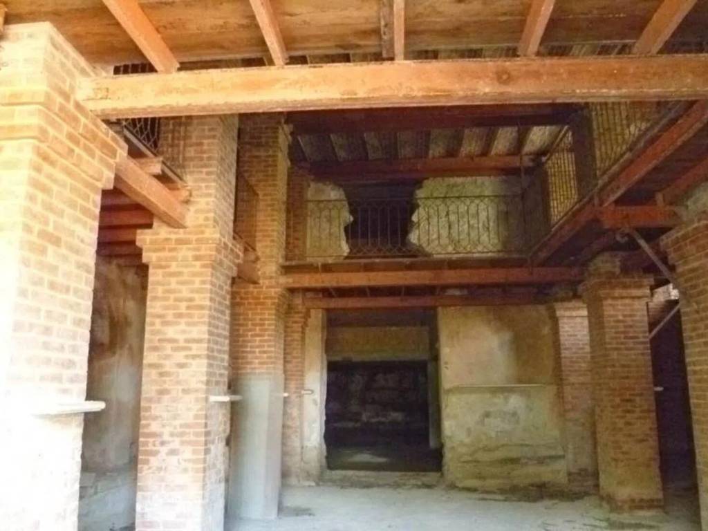 negozio in vendita ad Imperia in zona Torrazza / Clavi