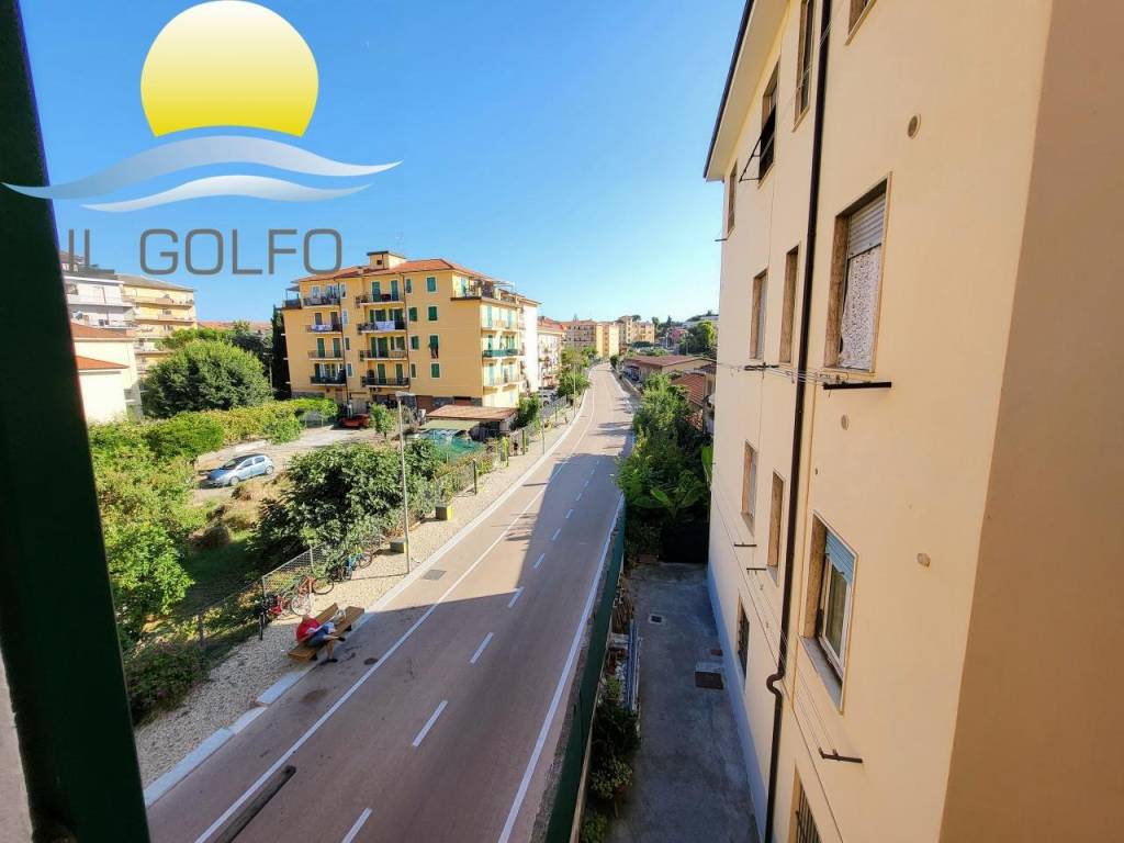 appartamento in vendita ad Imperia in zona Porto Maurizio