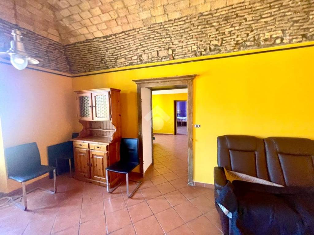 casa indipendente in vendita ad Imperia