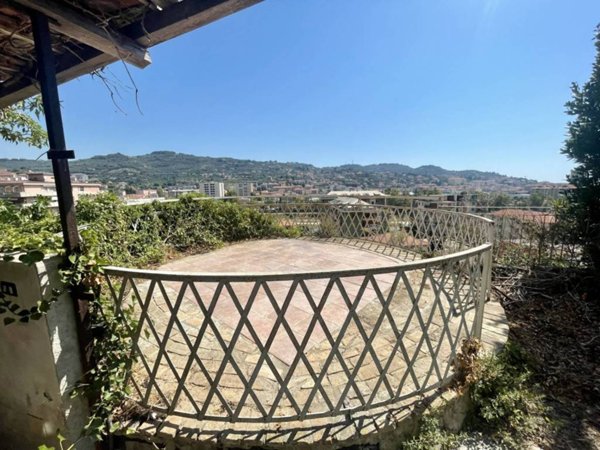 appartamento in vendita ad Imperia