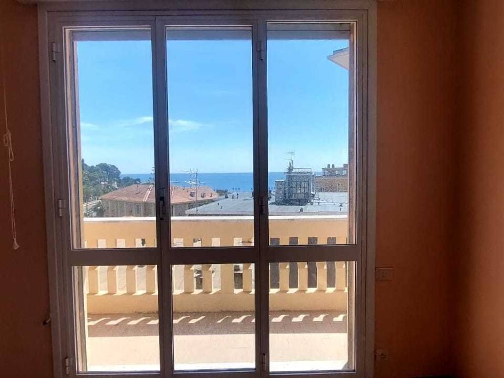 appartamento in vendita ad Imperia in zona Oneglia