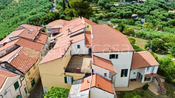 appartamento in vendita ad Imperia