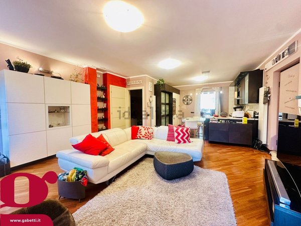 casa indipendente in vendita ad Imperia