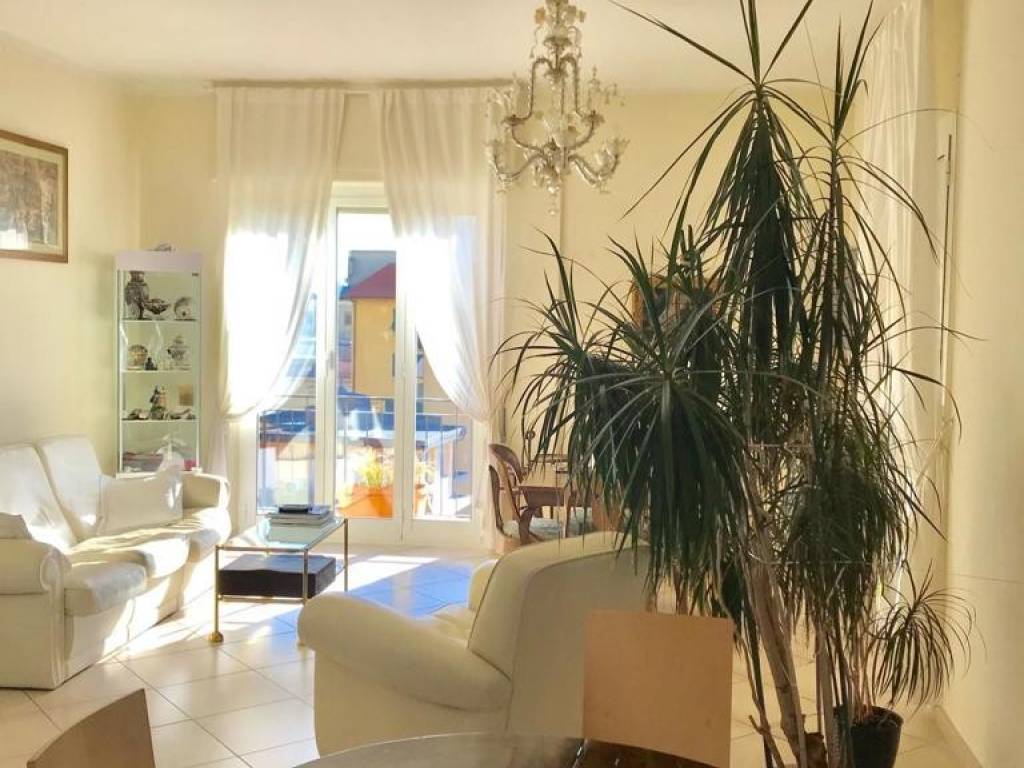 appartamento in vendita ad Imperia in zona Oneglia