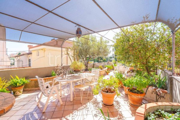 appartamento in vendita ad Imperia in zona Oneglia