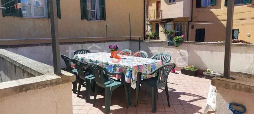 appartamento in vendita ad Imperia in zona Porto Maurizio