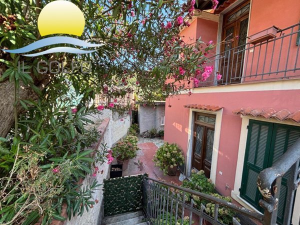 appartamento in vendita ad Imperia in zona Porto Maurizio