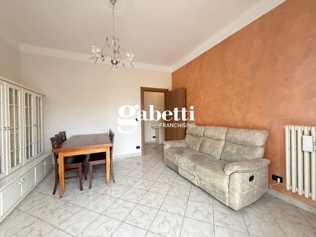 appartamento in vendita ad Imperia in zona Porto Maurizio