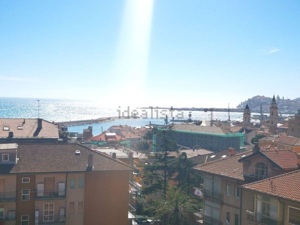appartamento in vendita ad Imperia in zona Oneglia
