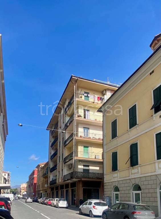 appartamento in vendita ad Imperia in zona Oneglia