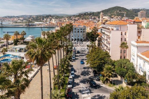 appartamento in vendita ad Imperia in zona Oneglia
