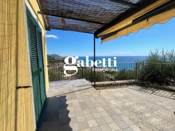casa indipendente in vendita ad Imperia in zona Torrazza / Clavi