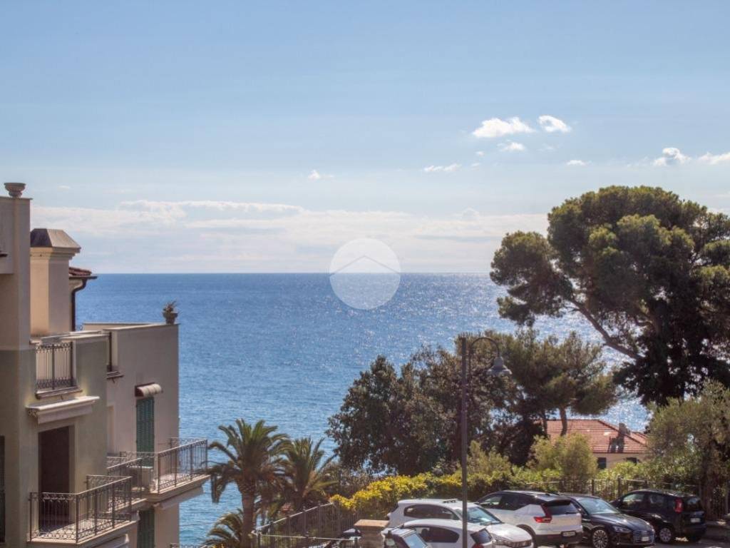 appartamento in vendita ad Imperia