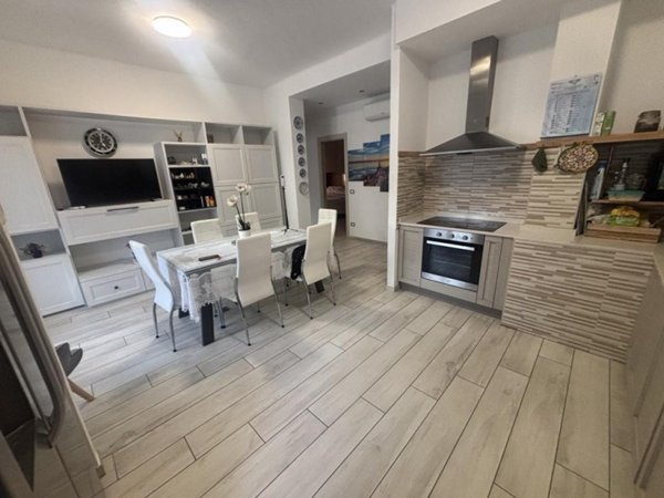 appartamento in vendita ad Imperia in zona Oneglia