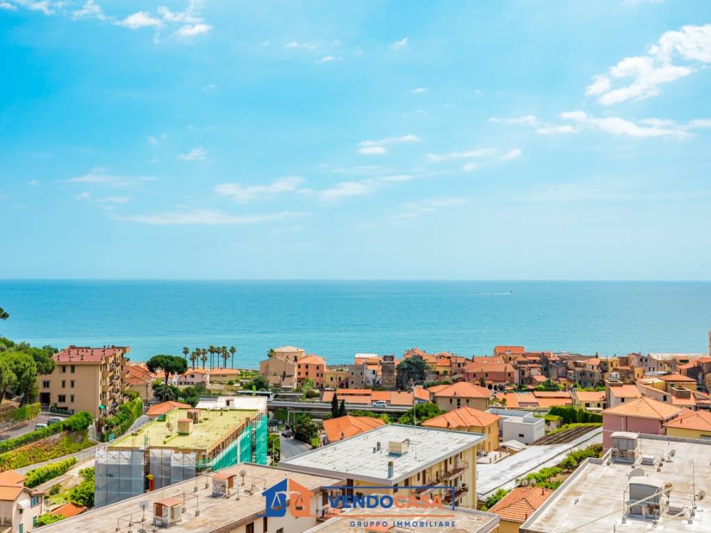 appartamento in vendita ad Imperia in zona Porto Maurizio