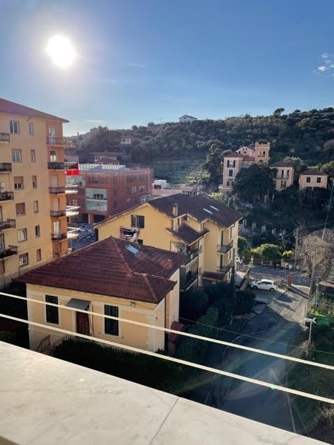appartamento in vendita ad Imperia in zona Porto Maurizio