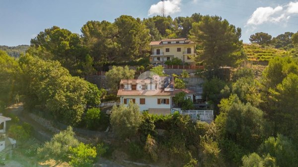 appartamento in vendita ad Imperia