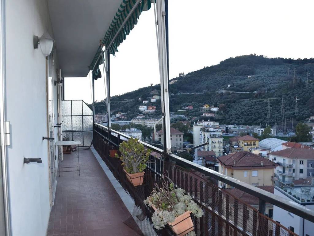 appartamento in vendita ad Imperia in zona Oneglia