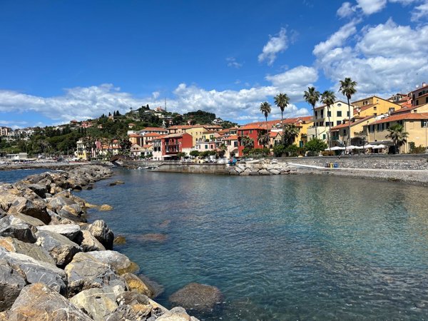 appartamento in vendita ad Imperia in zona Porto Maurizio