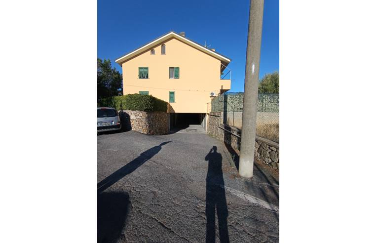 appartamento in vendita ad Imperia in zona Caramagna Ligure