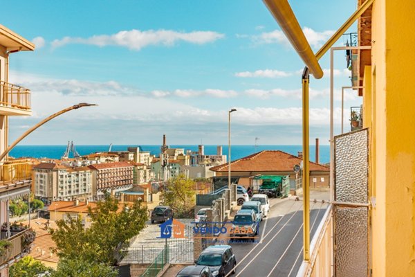 appartamento in vendita ad Imperia in zona Porto Maurizio