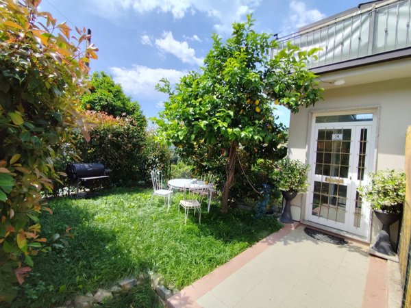 appartamento in vendita ad Imperia in zona Porto Maurizio