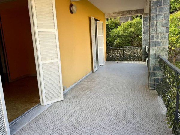 appartamento in vendita ad Imperia in zona Porto Maurizio