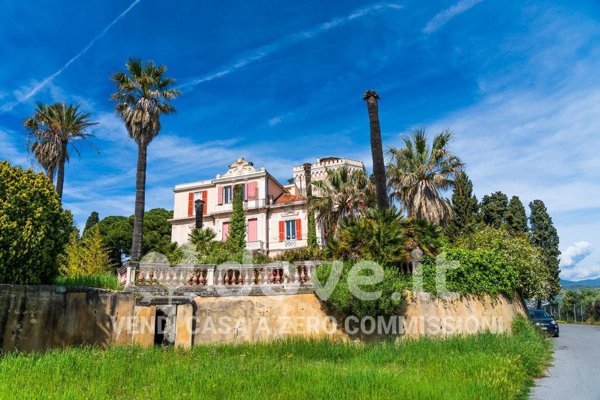 appartamento in vendita ad Imperia in zona Torrazza / Clavi