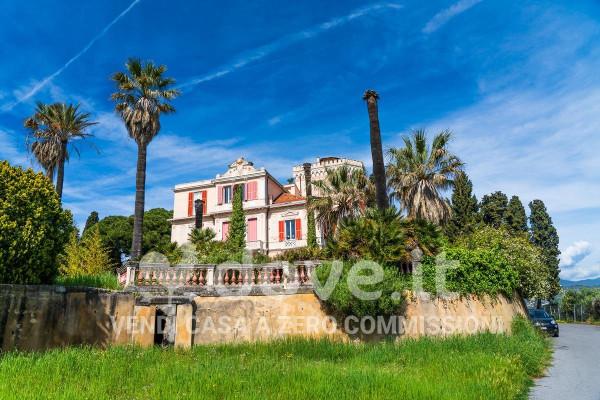 appartamento in vendita ad Imperia in zona Torrazza / Clavi