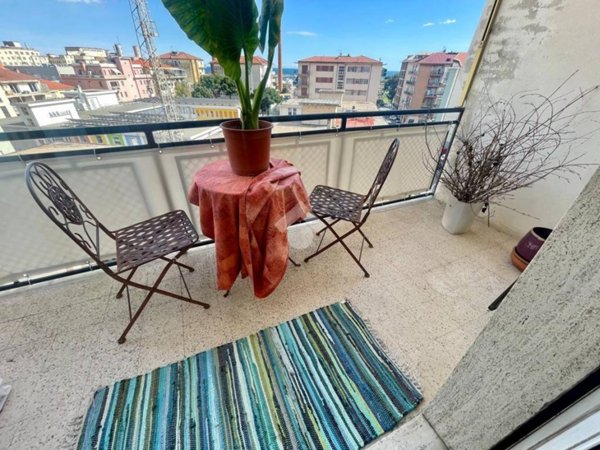 appartamento in vendita ad Imperia in zona Porto Maurizio