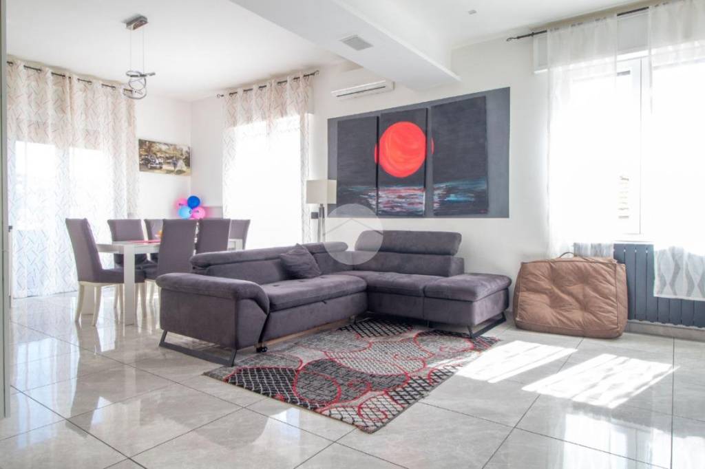 appartamento in vendita ad Imperia in zona Porto Maurizio