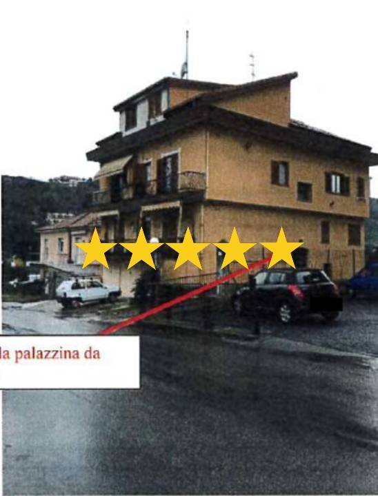 appartamento in vendita ad Imperia in zona Porto Maurizio