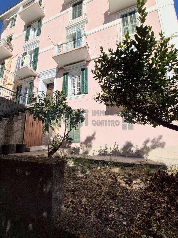 appartamento in vendita ad Imperia in zona Porto Maurizio
