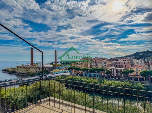 appartamento in vendita ad Imperia in zona Oneglia