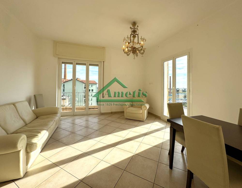 appartamento in vendita ad Imperia in zona Oneglia