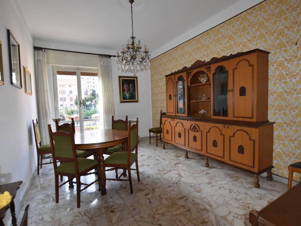 appartamento in vendita ad Imperia in zona Oneglia